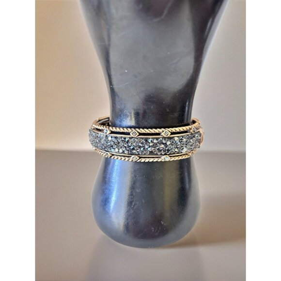 Brighton Retired Crystal Rocks Hinged Bangle Bracelet Gold Black Crystals. - Picture 3 of 5